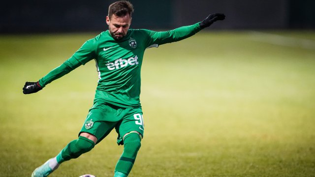 Националът на България Спас Делев ще играе все повече за