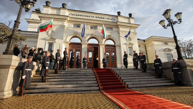 В началото на първата пленарна седмица на Народното събрание депутатите