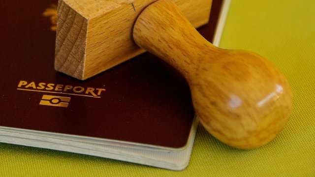 Русия е издала повече от 80 000 руски паспорта на