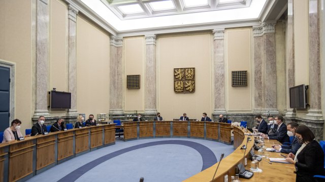 Новото коалиционно правителство на Чехия встъпи в длъжност Сред непосредствените