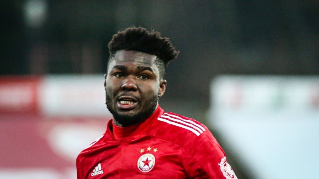 Лидерът в Чемпиъншип Фулъм е готов да плати 5 5 милиона