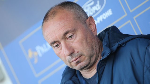 Треньорът на Левски Станимир Стоилов в последните дни не бе