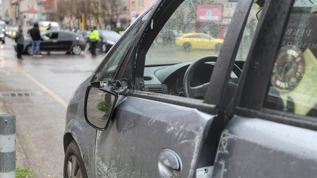 Шофирайте внимателно.