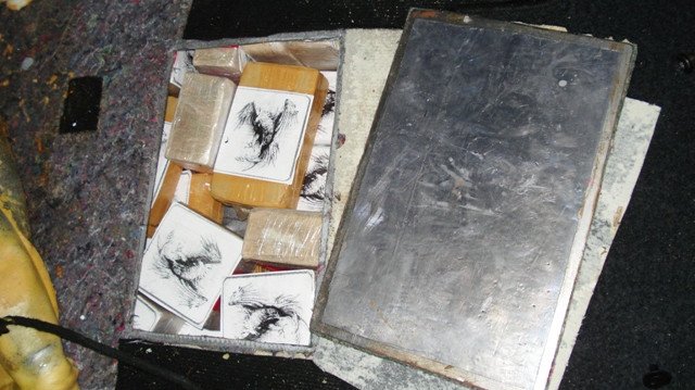 51 095 кг хероин укрит в два тайника на лек автомобил