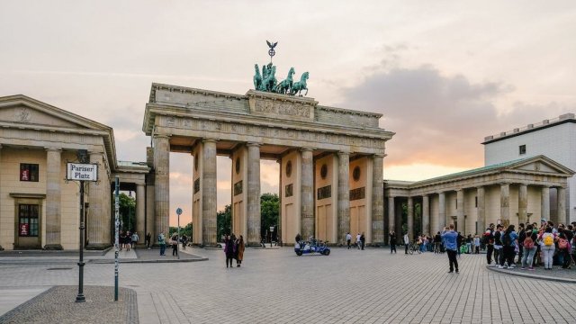 Германия традиционно е сред най желаните дестинации за работа в
