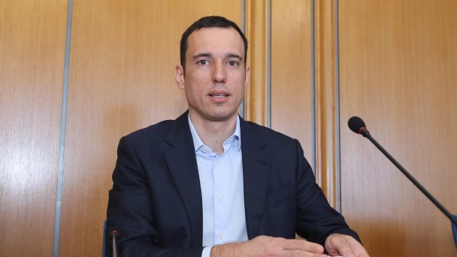 Васил Терзиев с позиция в социалните мрежи.