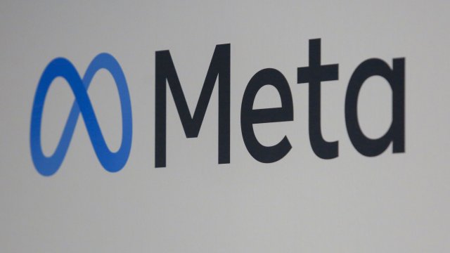 Meta Platforms ще улесни брандовете да предлагат 3D реклами във