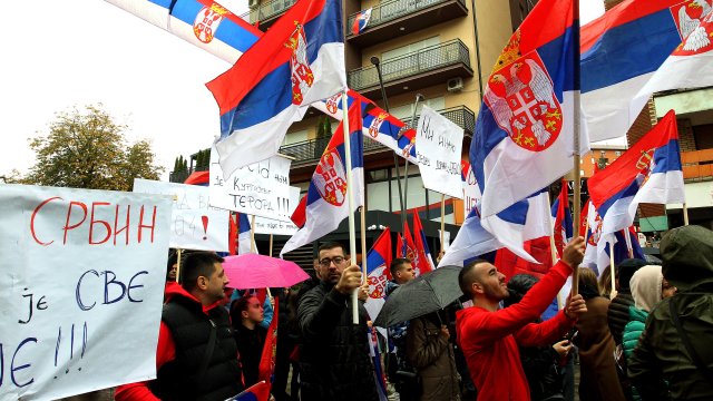 Напрежението между Сърбия и Косово продължава да расте  От днес в