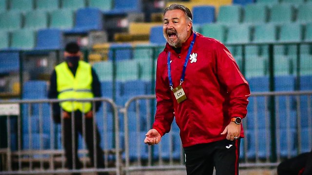 Селекционерът на националния отбор по футбол Ясен Петров за пореден