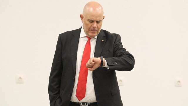 Главният прокурор на Република България Иван Гешев внесе мотивирано искане