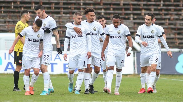 Славия постигна обрат и победи с 2 1 у дома Ботев