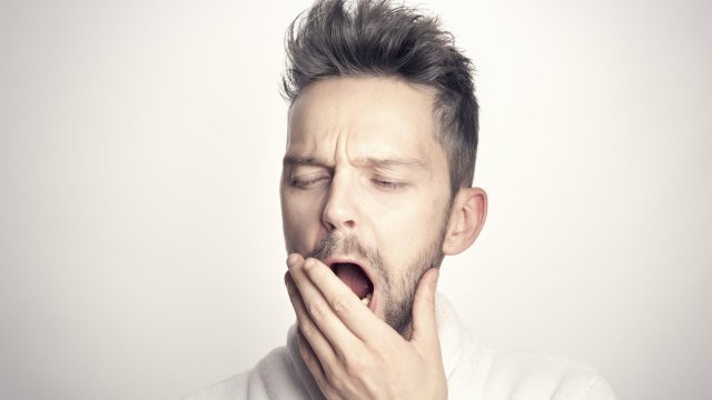 Нивата на хормона кортизол се повишават и намаляват през целия