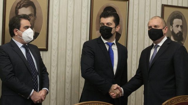 Държавният глава Румен Радев прие Продължаваме промяната на първи консултации