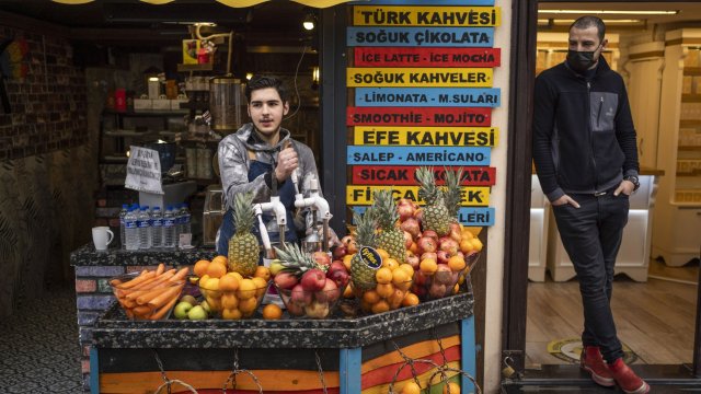 Президентът на Турция Реджеп Ердоган намали ДДС върху млечните продукти