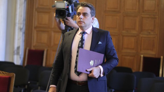 Окончателният вариант на политиките в евентуалния бъдещ кабинет с премиер