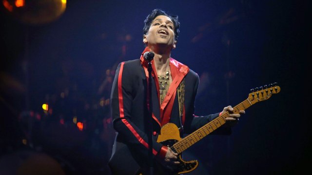 Неиздаваният албум на емблематичния американски актьор композитор и певец Принс който