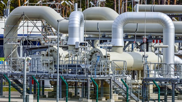 Британското правителство вдигна забраната върху добива на шистов газ чрез