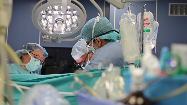 Близките на 31-годишен мъж винят областната болница във Велико Търново