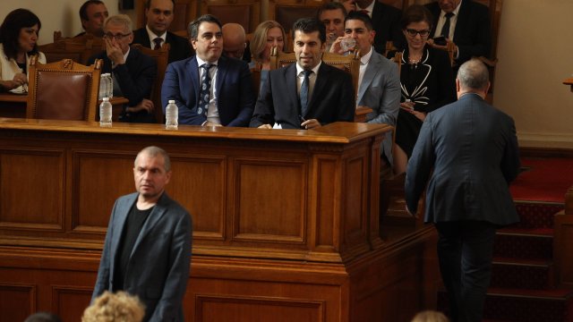 Когато Продължаваме промяната вземе първия мандат и ако изпратят покани