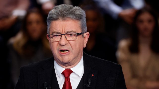 Крайнолевият кандидат за президент на Франция Жан Люк Меланшон призова привържениците