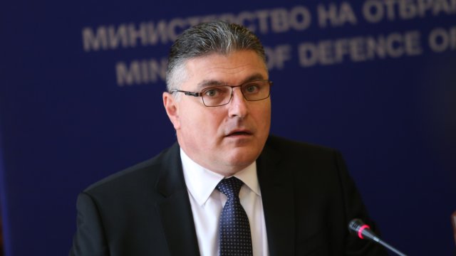 Авиокомпанията Луфтханза е отказала помощ на сина на българския посланик