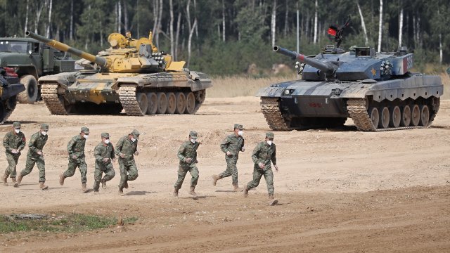 Тъй като руската армия изпитва недостиг на войници Кремъл принуждава