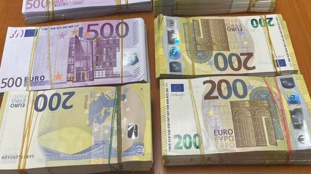 Снощи към 23 30 часа на ГКПП Капитан Андреево пристигнал за излизане