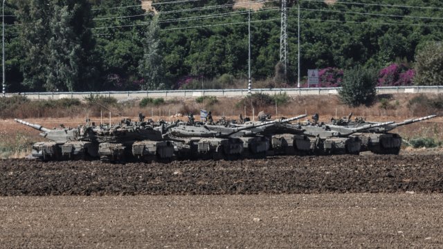 Акцията е срещу сили на 