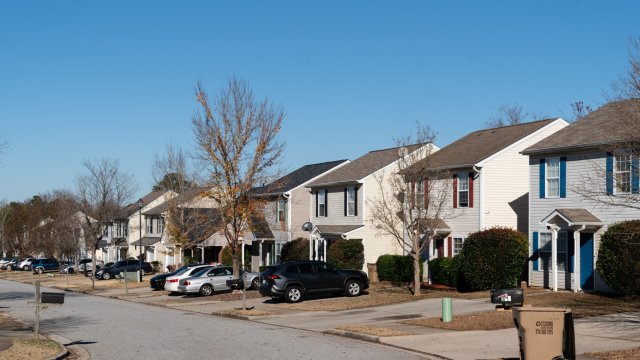 Нестихващото търсене на недвижими имоти в САЩ тласка за пръв