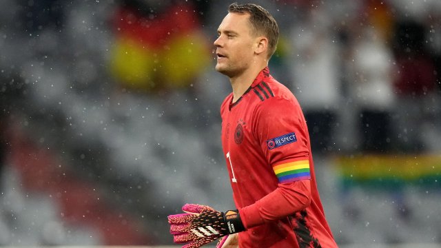 Капитаните на националните отбори по футбол на Англия Уелс Белгия