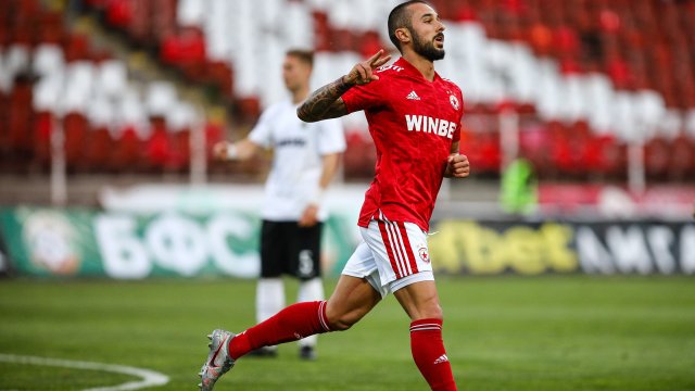 ЦСКА победи Славия с 3 1 в мач от първата шестица на