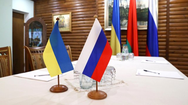 Москва не се отказва от посредническите услуги в преговорите с