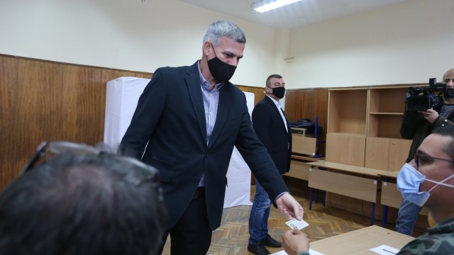 В рамките на три години обаче еврото се утвърди като