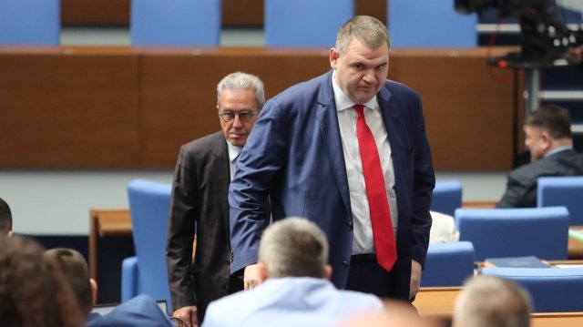 Пеевски за Руската църква: При когото са ключовете, трябва веднага да я отвори