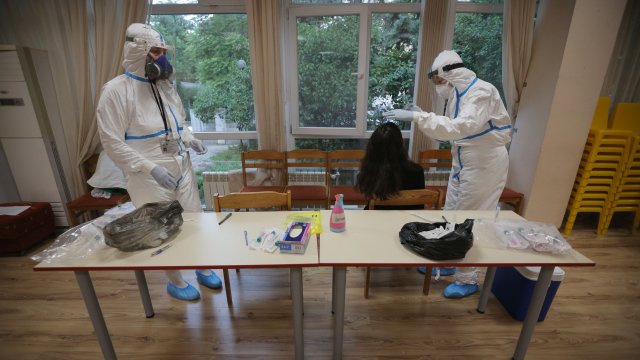 МЗ и Експертният съвет по надзор на имунопрофилактиката препоръчват прилагането