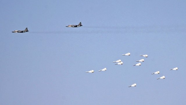 Според британското разузнаване елитните въздушно десантни сили на президента Путин са