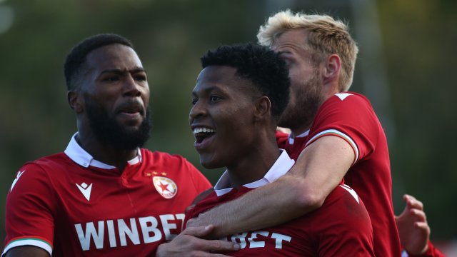 ЦСКА победи Пирин трудно с 2 1 в мач от 12 ия