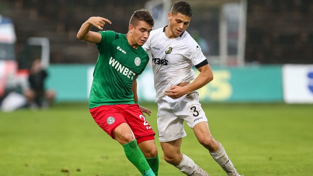 Славия направи обрат срещу Ботев Враца и спечели с 2 1 С