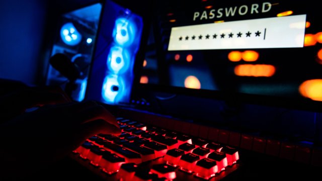 Украинската държавна телекомуникационна компания Укртелеком е прекъснала интернет услугите си