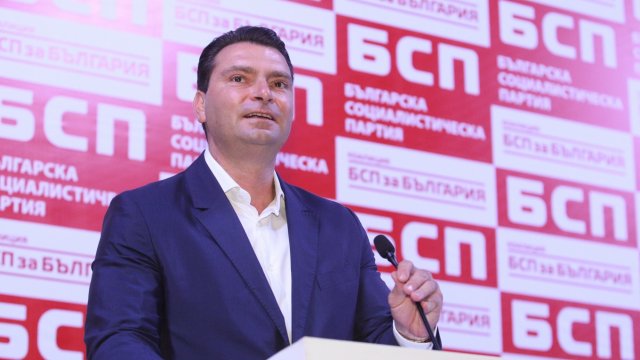 Калоян Паргов остава председател на групата на БСП за България