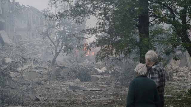 Президентът на Украйна Володимир Зеленски заяви в петък че обстрелът