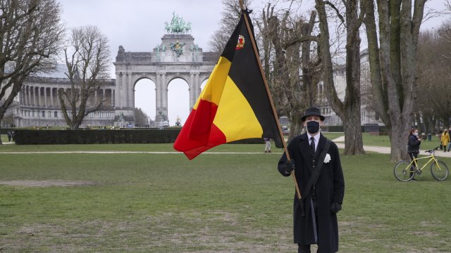 Белгия съобщи че е затворила посолството си в Киев и