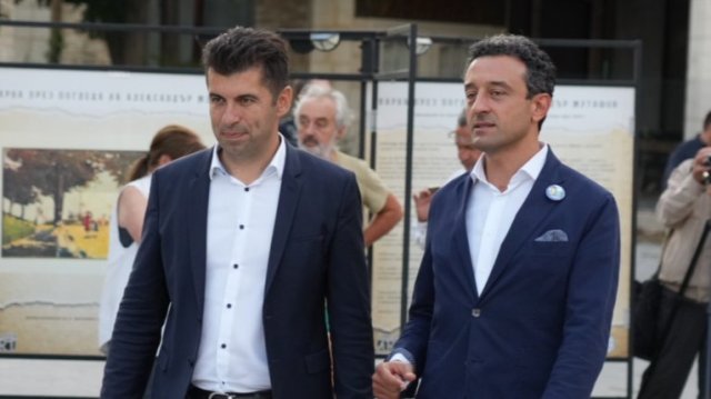 Продължаваме промяната следи с тревога действията на служебното правителство по възстановяване