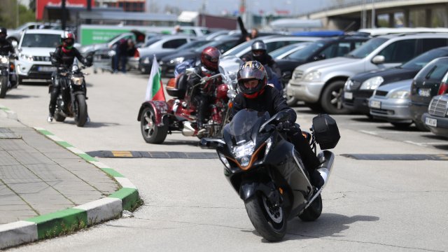 Автомобилните производителите активно разработват нови електрически автомобили и в повечето