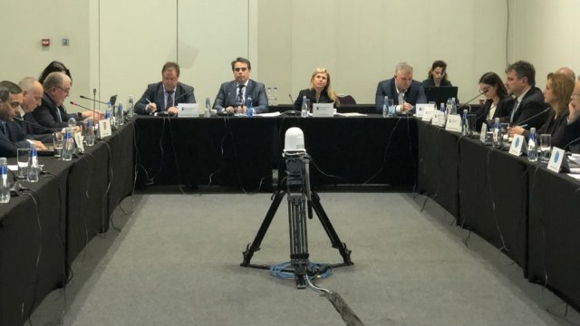 Клиничните пътеки може постепенно да отпаднат търговският статут на болниците