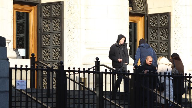 Възобновена е работата на Съдебната палата в София след като