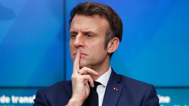 Френският президент Еманюел Макрон свика Съвета по отбрана и сигурност