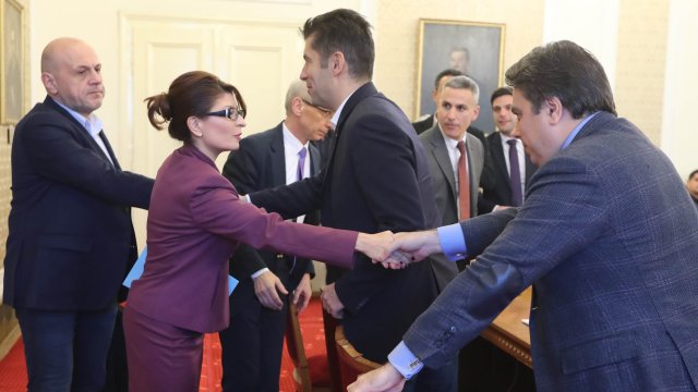 Щастлив съм че толкова партии се отзовахте Целта на срещата