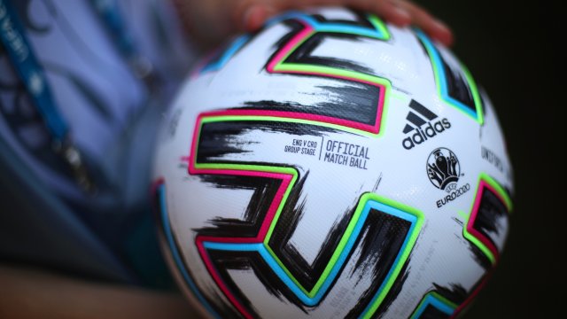 Русия има намерение да даде заявка за домакинството на европейските