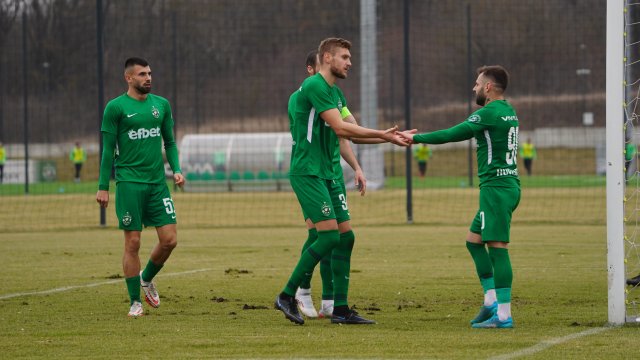 Лудогорец разби с 4 0 Арда в Кърджали и дръпна с